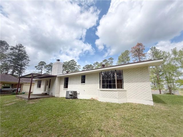 110 DEER CREEK E Drive, Pineville, LA 71360