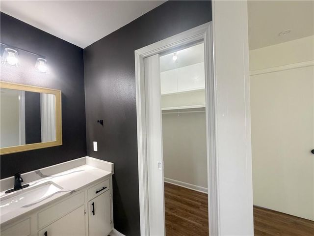 110 DEER CREEK E Drive, Pineville, LA 71360