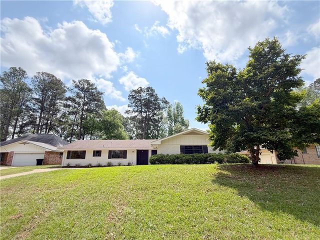 110 DEER CREEK E Drive, Pineville, LA 71360