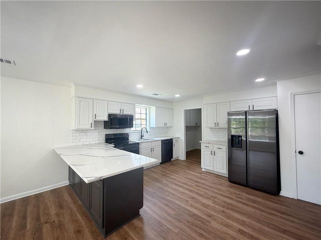 110 DEER CREEK E Drive, Pineville, LA 71360