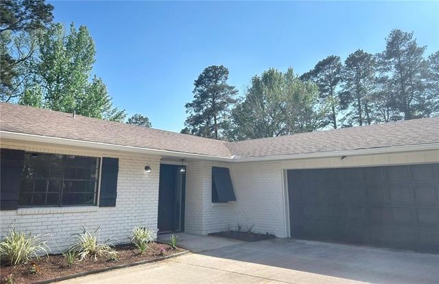 110 DEER CREEK E Drive, Pineville, LA 71360