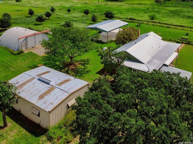 15637 KILOWATT RD, Elmendorf, TX 78112