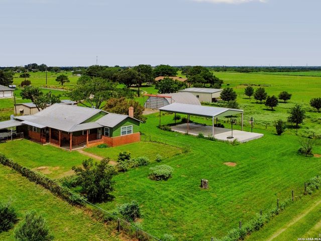 15637 KILOWATT RD, Elmendorf, TX 78112