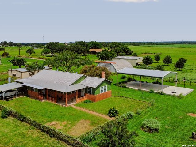 15637 KILOWATT RD, Elmendorf, TX 78112