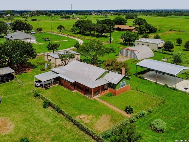 15637 KILOWATT RD, Elmendorf, TX 78112