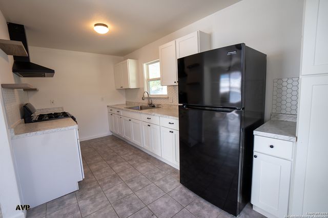 110 JAY WILLIAMS ST, San Antonio, TX 78237