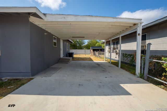 110 JAY WILLIAMS ST, San Antonio, TX 78237