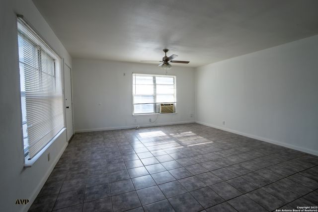 110 JAY WILLIAMS ST, San Antonio, TX 78237