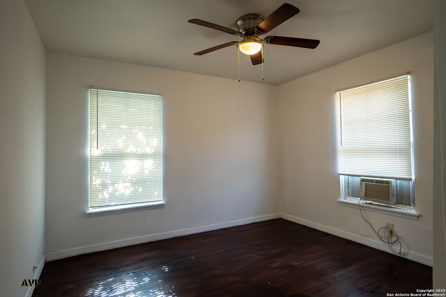 110 JAY WILLIAMS ST, San Antonio, TX 78237