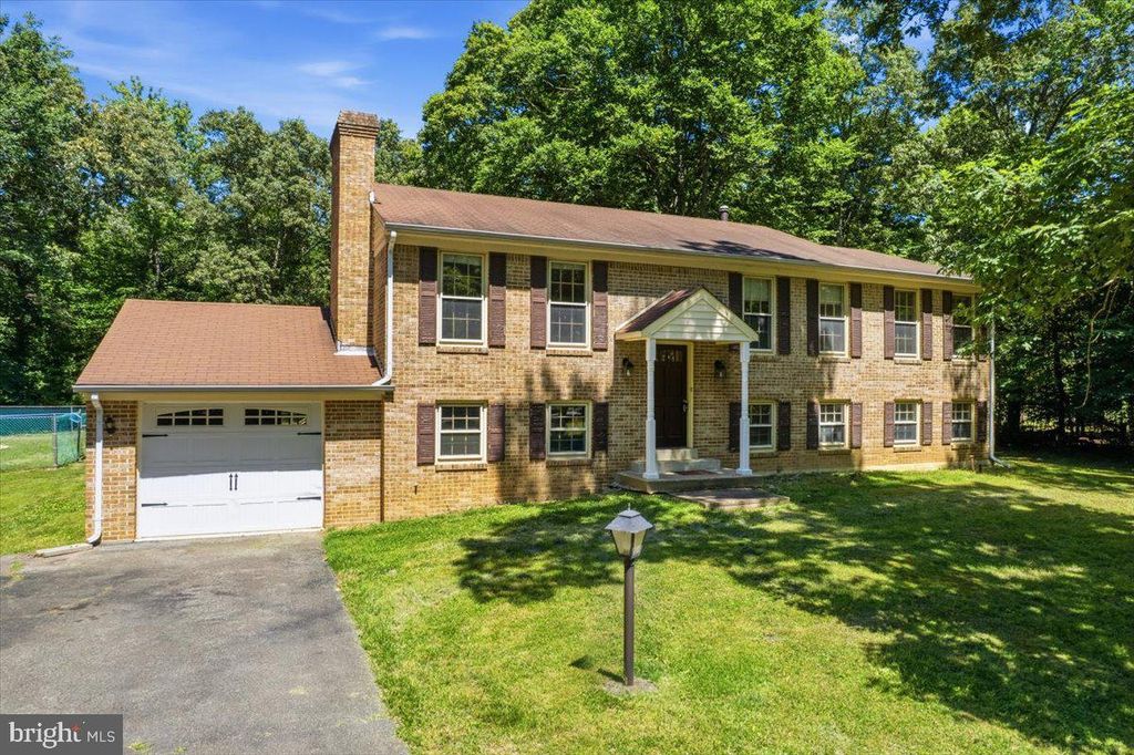 Image 1 of property listing at 6350 BRYANTOWN DR, Bryantown, MD 20617