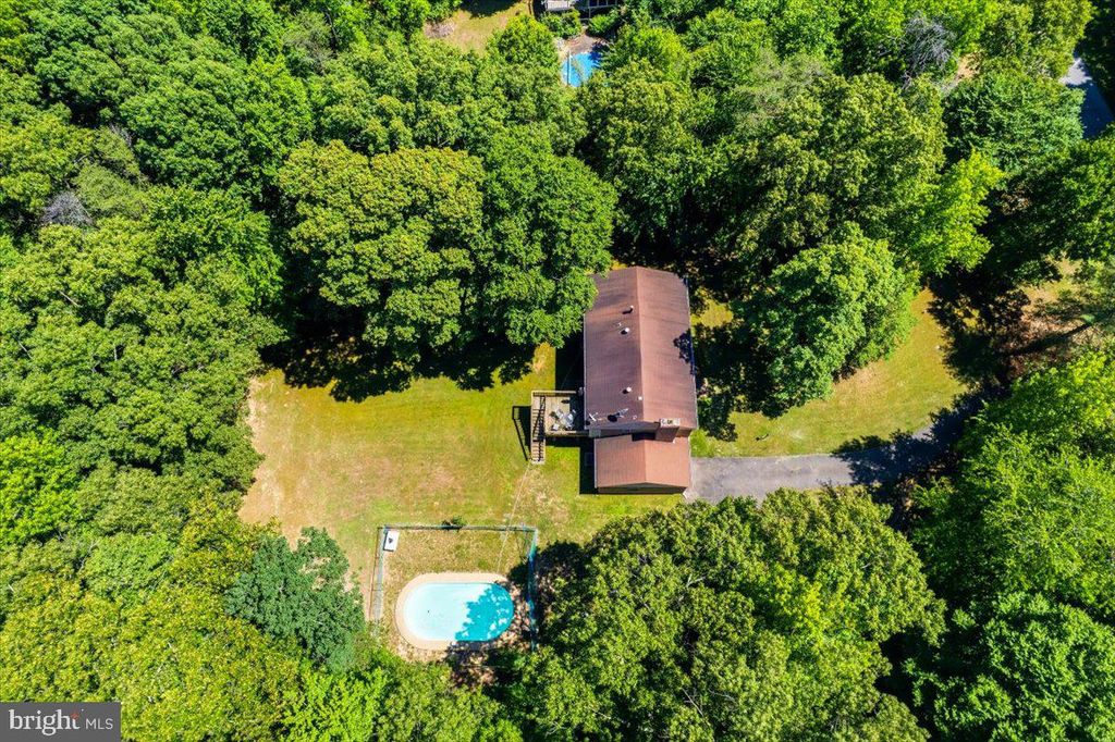 Image 12 of property listing at 6350 BRYANTOWN DR, Bryantown, MD 20617