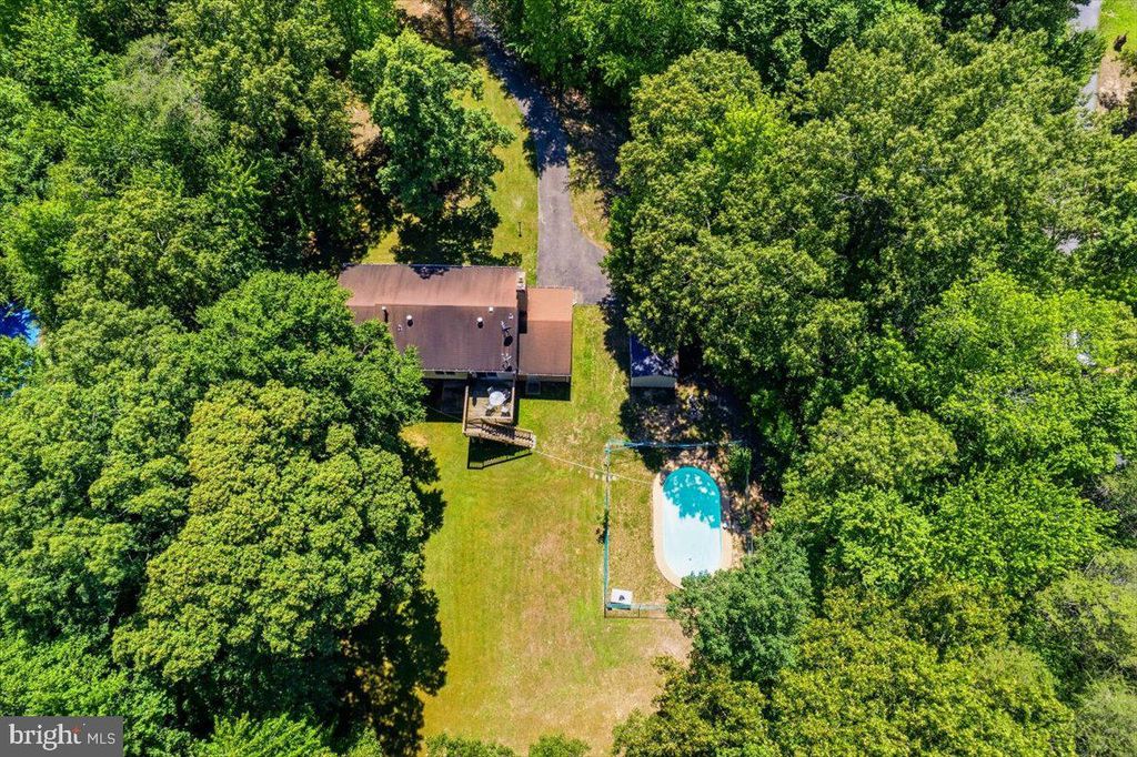 Image 13 of property listing at 6350 BRYANTOWN DR, Bryantown, MD 20617