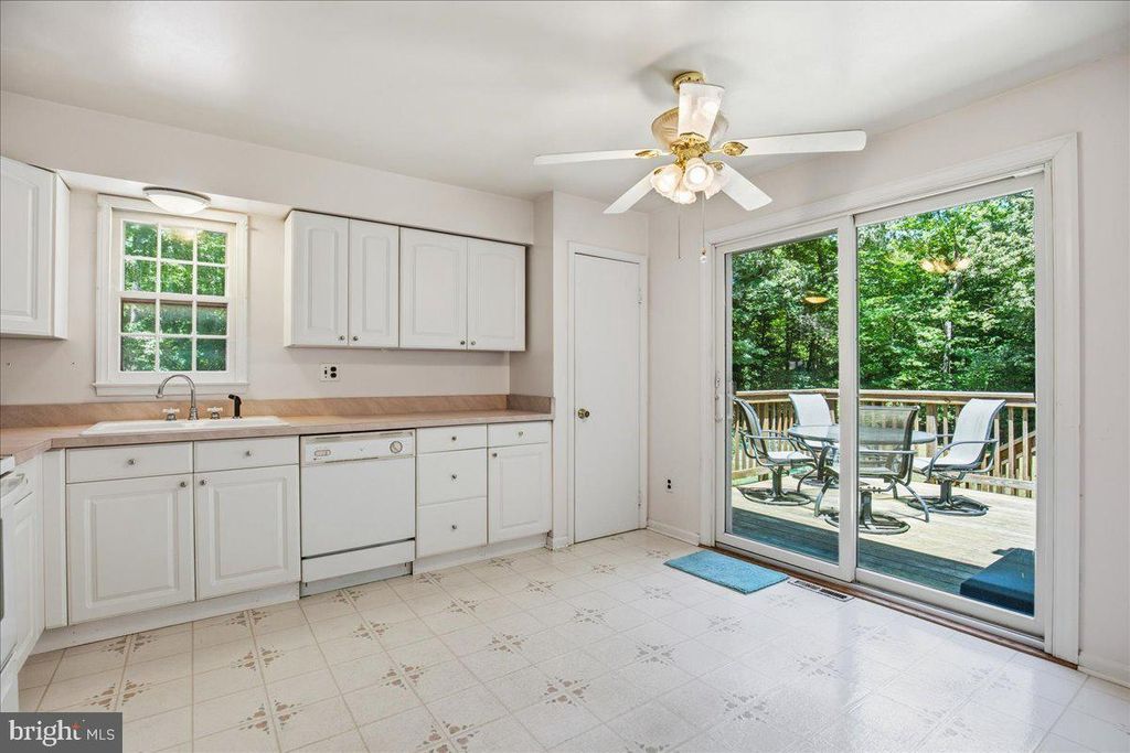 Image 28 of property listing at 6350 BRYANTOWN DR, Bryantown, MD 20617