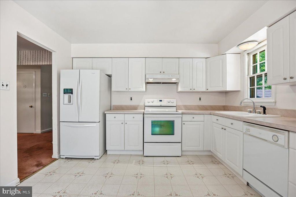 Image 33 of property listing at 6350 BRYANTOWN DR, Bryantown, MD 20617