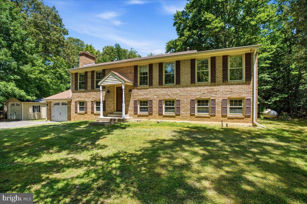 Image 4 of property listing at 6350 BRYANTOWN DR, Bryantown, MD 20617
