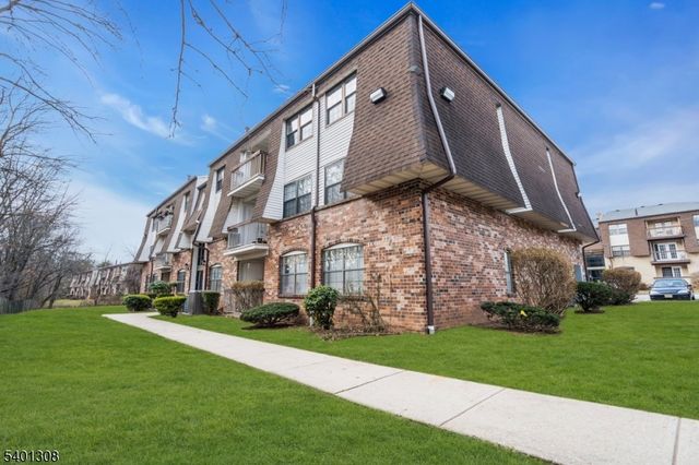 603 Green Hollow Dr 603, Woodbridge Twp., NJ 08830