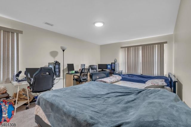 603 Green Hollow Dr 603, Woodbridge Twp., NJ 08830