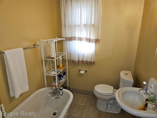 2971 Beals Street, Detroit, MI 48214