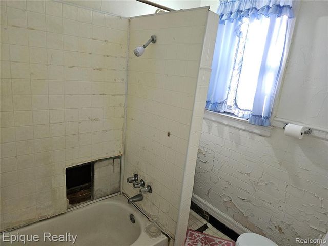 2971 Beals Street, Detroit, MI 48214