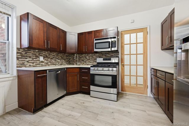 83-33 Austin Street 2C, Kew Gardens, NY 11415