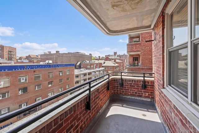 83-33 Austin Street 2C, Kew Gardens, NY 11415