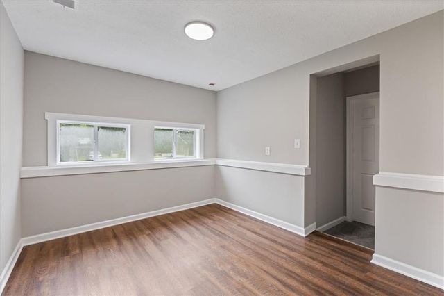 705 Yoeke Street, Tonganoxie, KS 66086