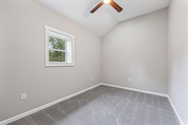 705 Yoeke Street, Tonganoxie, KS 66086