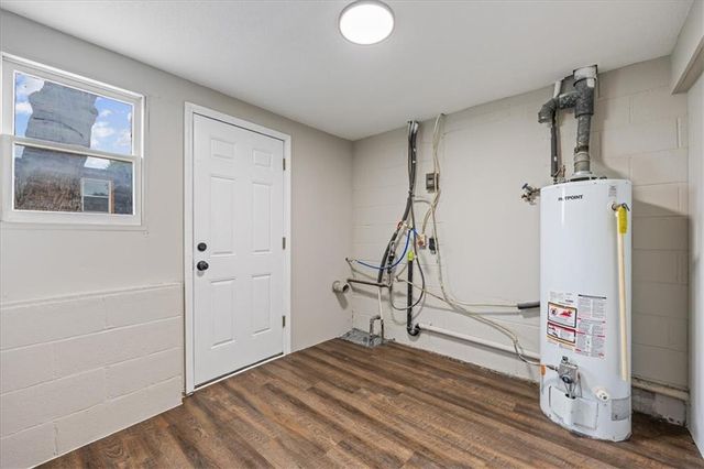 705 Yoeke Street, Tonganoxie, KS 66086