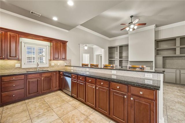 530 Mount Park Drive 10, Powder Springs, GA 30127