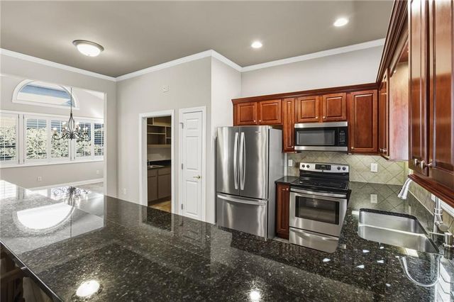 530 Mount Park Drive 10, Powder Springs, GA 30127