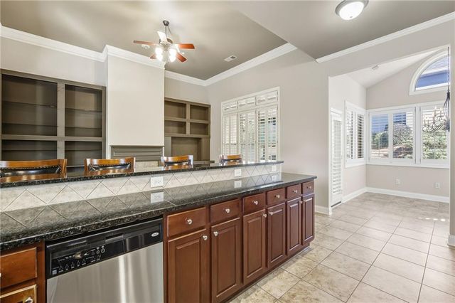 530 Mount Park Drive 10, Powder Springs, GA 30127