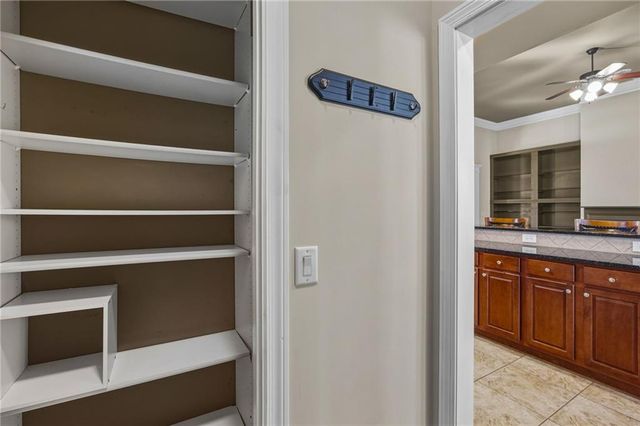 530 Mount Park Drive 10, Powder Springs, GA 30127