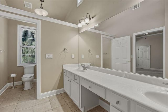 530 Mount Park Drive 10, Powder Springs, GA 30127