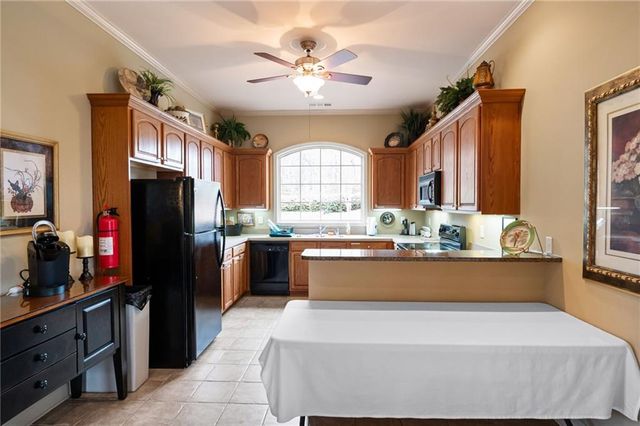 530 Mount Park Drive 10, Powder Springs, GA 30127