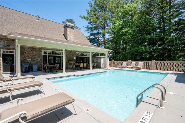 530 Mount Park Drive 10, Powder Springs, GA 30127