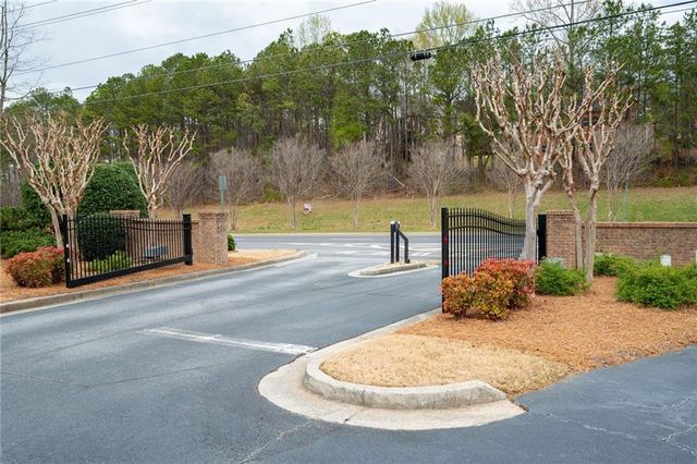 530 Mount Park Drive 10, Powder Springs, GA 30127