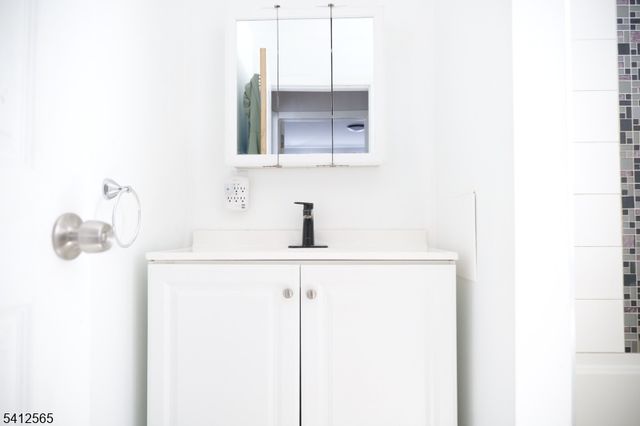 6 Rathbun Rd, Montville Twp., NJ 07082