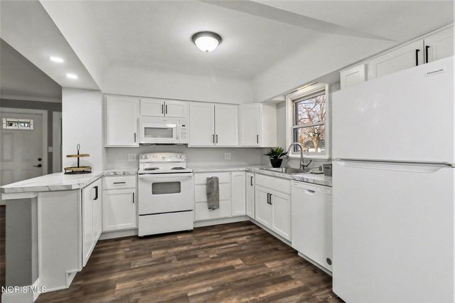 5349 Collomore Road, Toledo, OH 43615