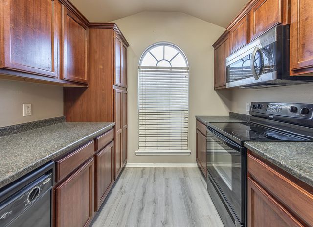 6545 84th Street, Lubbock, TX 79424