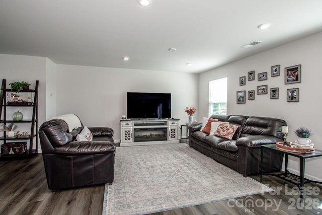 177 Crownpiece Street, Troutman, NC 28166