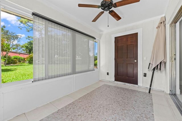 647 Marlboro Oval, Lake Worth, FL 33467