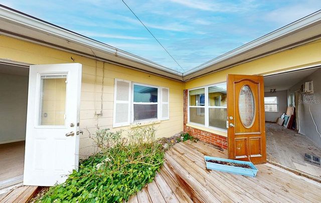 14906 N BAYSHORE DRIVE, Madeira Beach, FL 33708