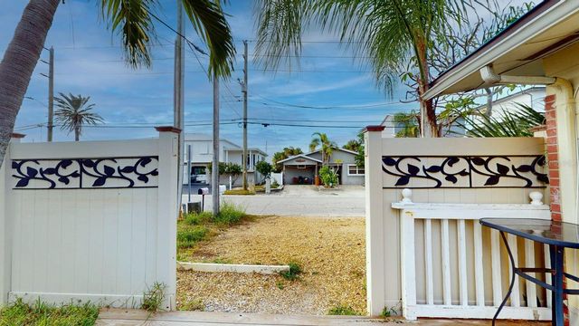 14906 N BAYSHORE DRIVE, Madeira Beach, FL 33708