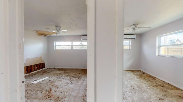 14906 N BAYSHORE DRIVE, Madeira Beach, FL 33708