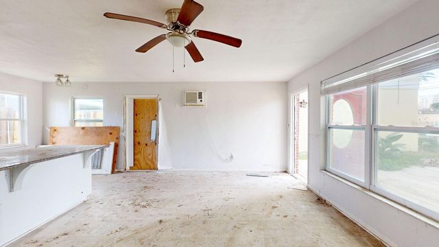 14906 N BAYSHORE DRIVE, Madeira Beach, FL 33708