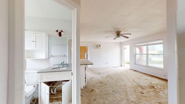 14906 N BAYSHORE DRIVE, Madeira Beach, FL 33708