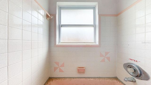 14906 N BAYSHORE DRIVE, Madeira Beach, FL 33708