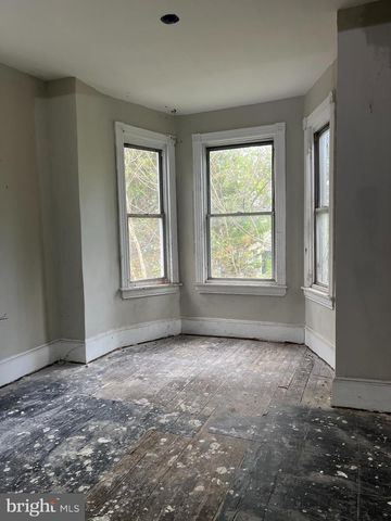 735 N HOLLY ST, Philadelphia, PA 19104