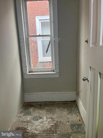 735 N HOLLY ST, Philadelphia, PA 19104