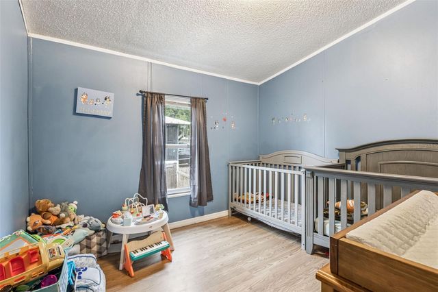 4 CAYMAN CIRCLE, Umatilla, FL 32784